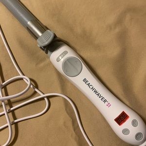 Beachwaver S1 curling iron. Practically brand new. Only used once.
